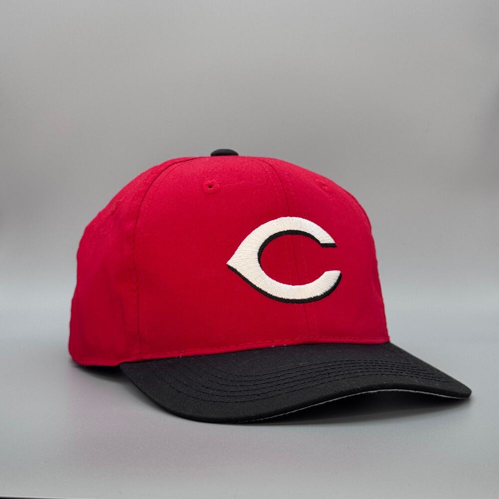 Vintage '90s Cincinatti Reds Cotton Twill MLB Logo Hat